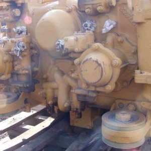 foto gearbox of russian dozer T 330 -never used !